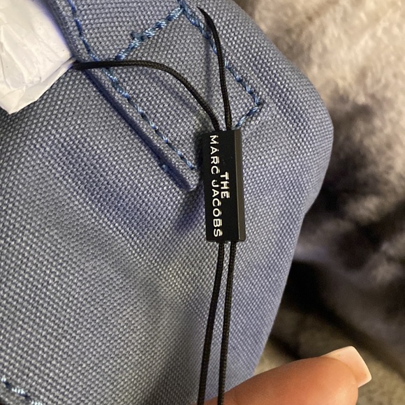 🔥🔥🔥💯MARC JACOBS THE BACKPACK 🎒 IN SHADOW BLUE 💯🔥🔥♥️♥️ - Picture 3 of 10